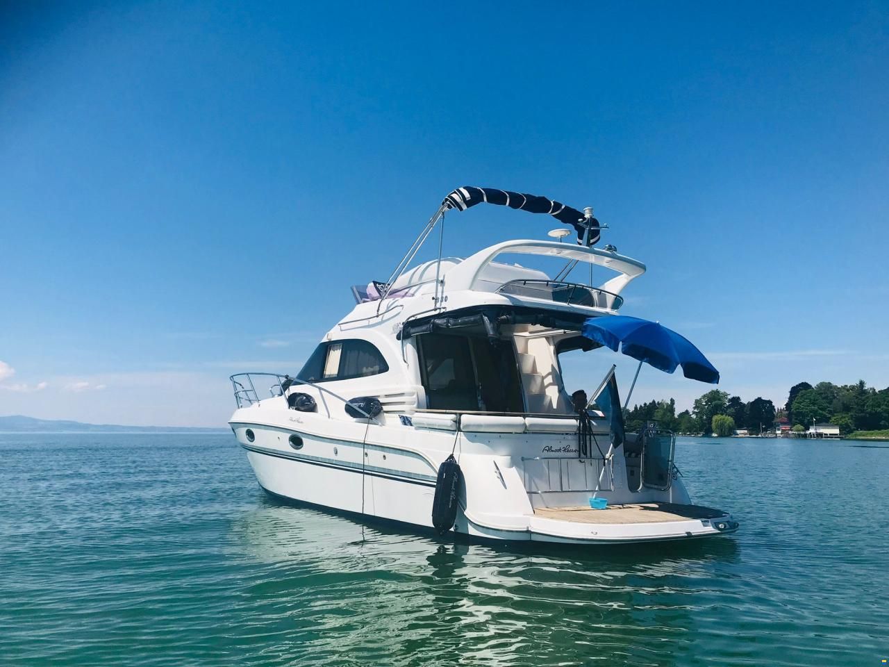 Galeon 330
