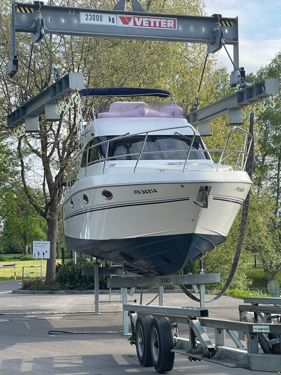 Galeon 330