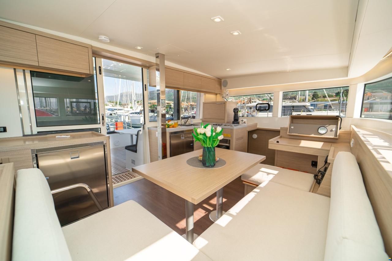 Lagoon 40