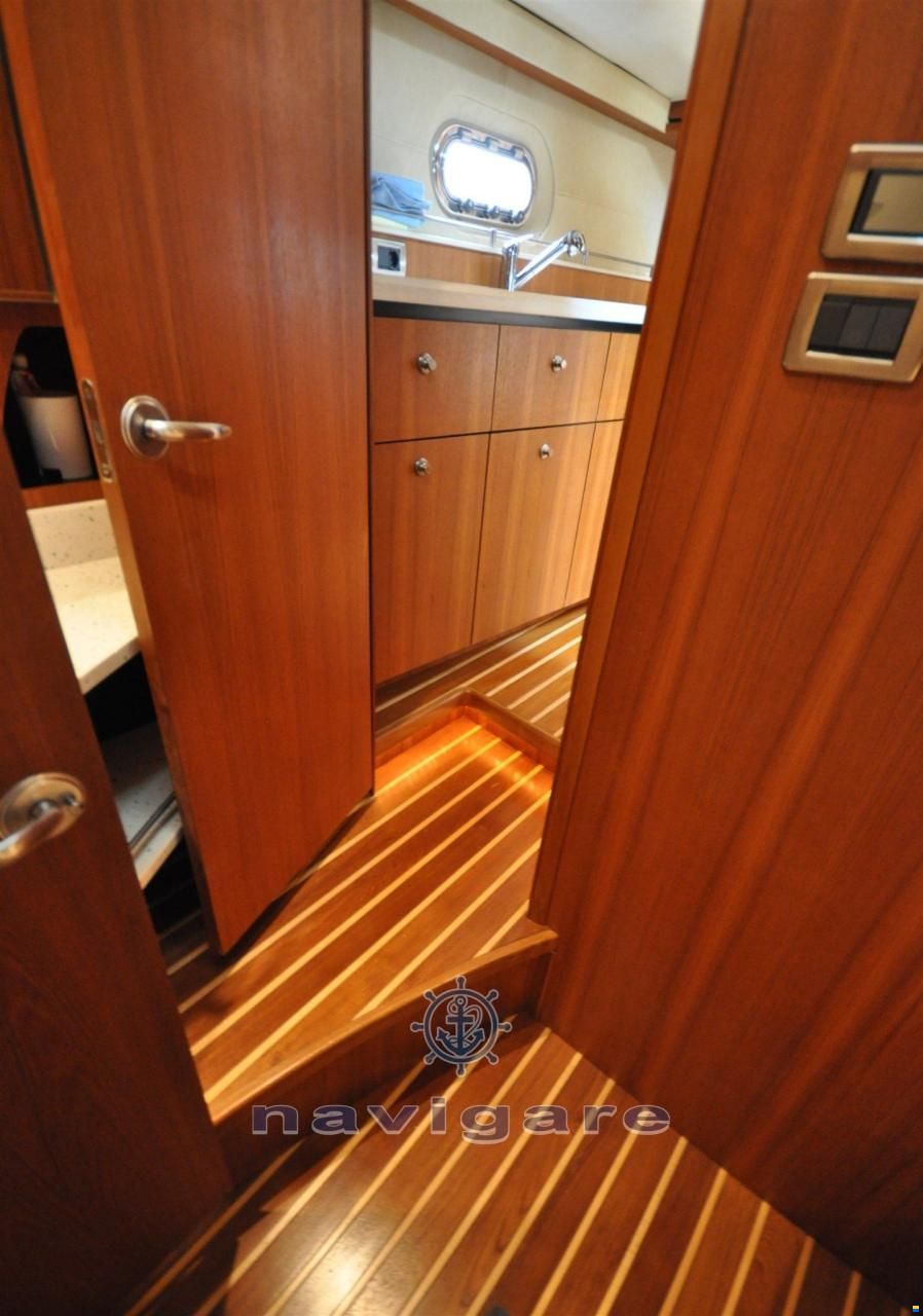 Tiara 4300 Sovran