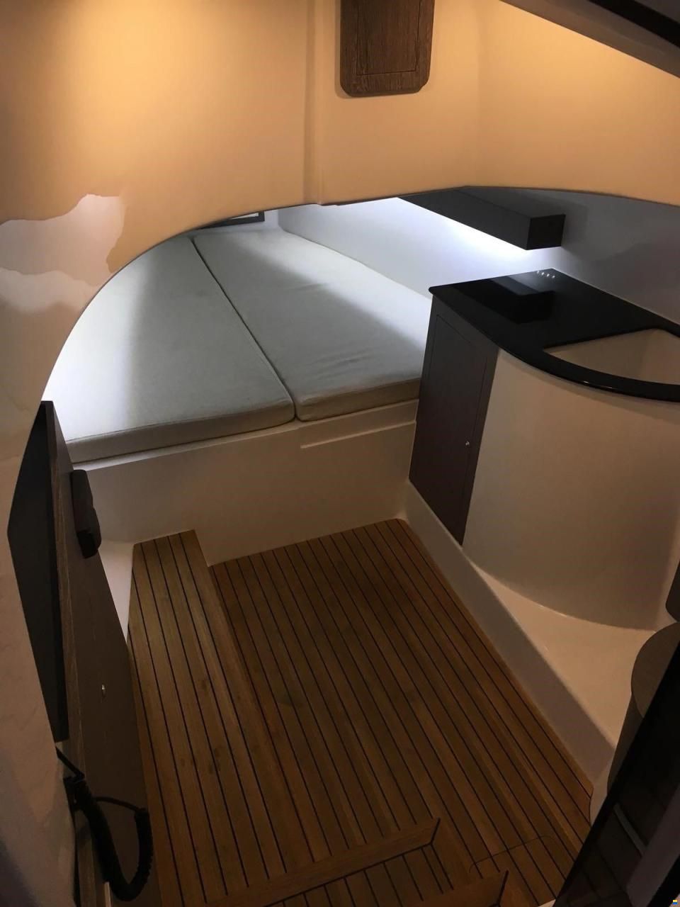 Pirelli PZERO 1100 Cabin