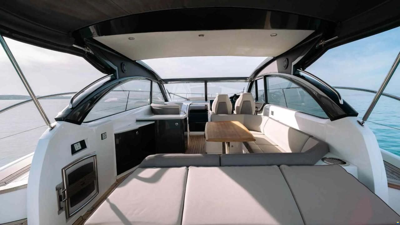 Princess V48