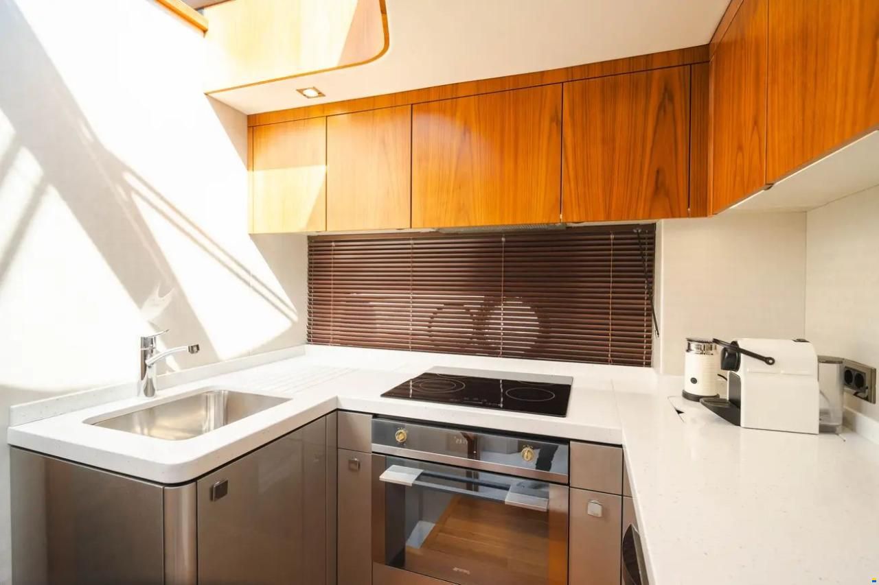 Sunseeker Predator 57