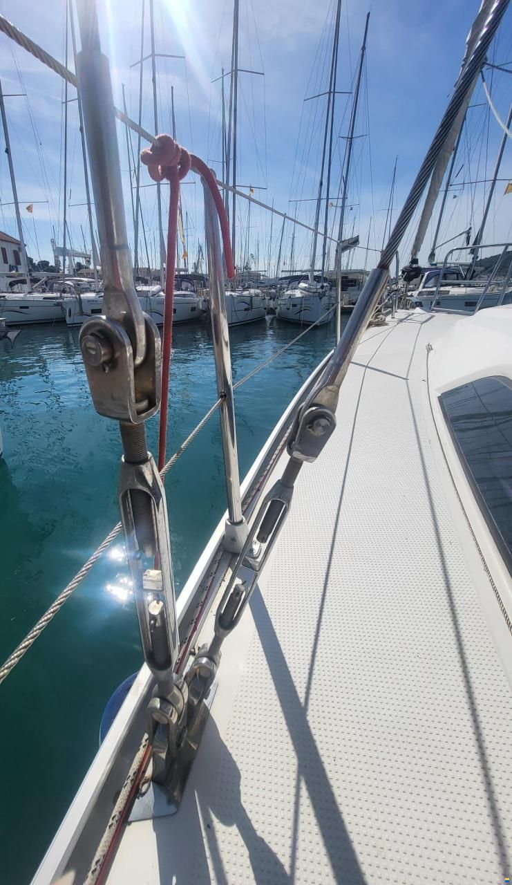 Bavaria 37 CRUISER