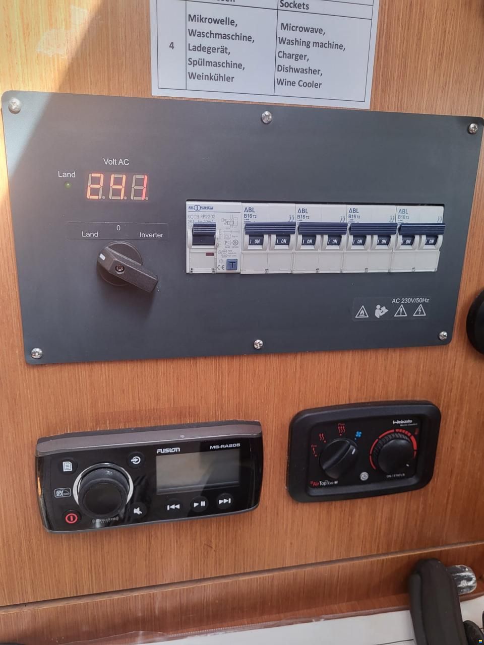 Bavaria 37 CRUISER