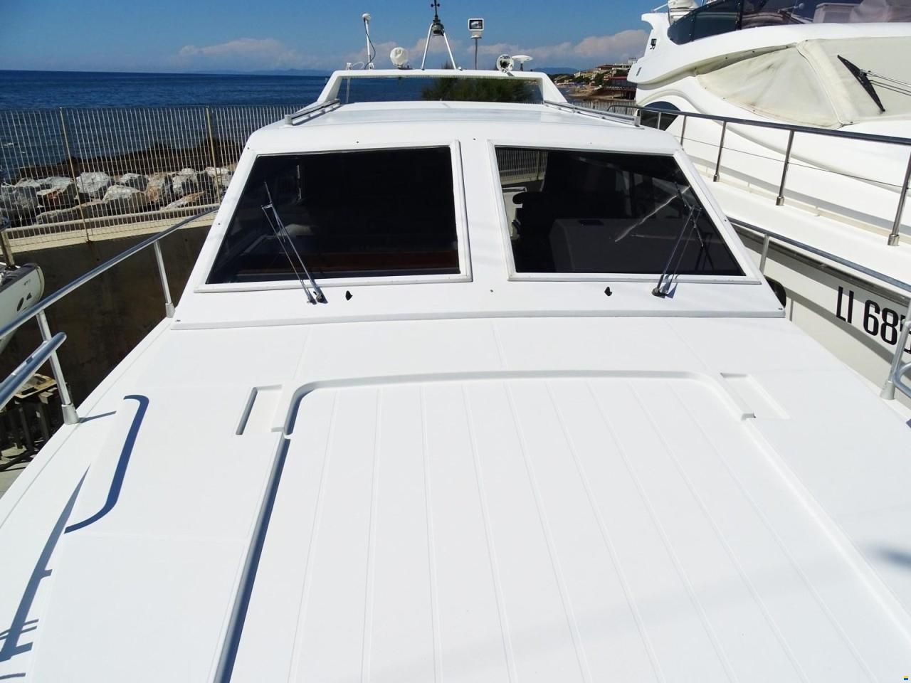 Ferretti Altura 40