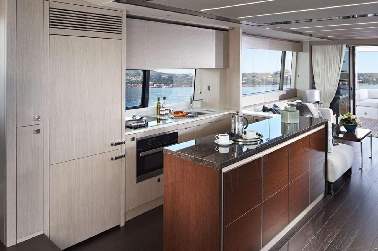 Sunseeker 76