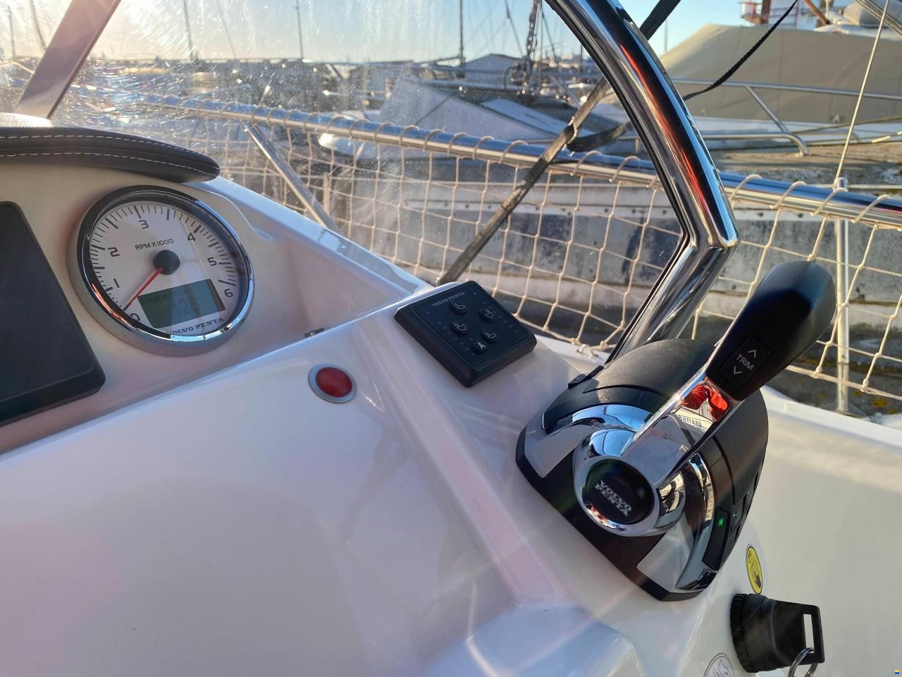 Cranchi Endurance 30