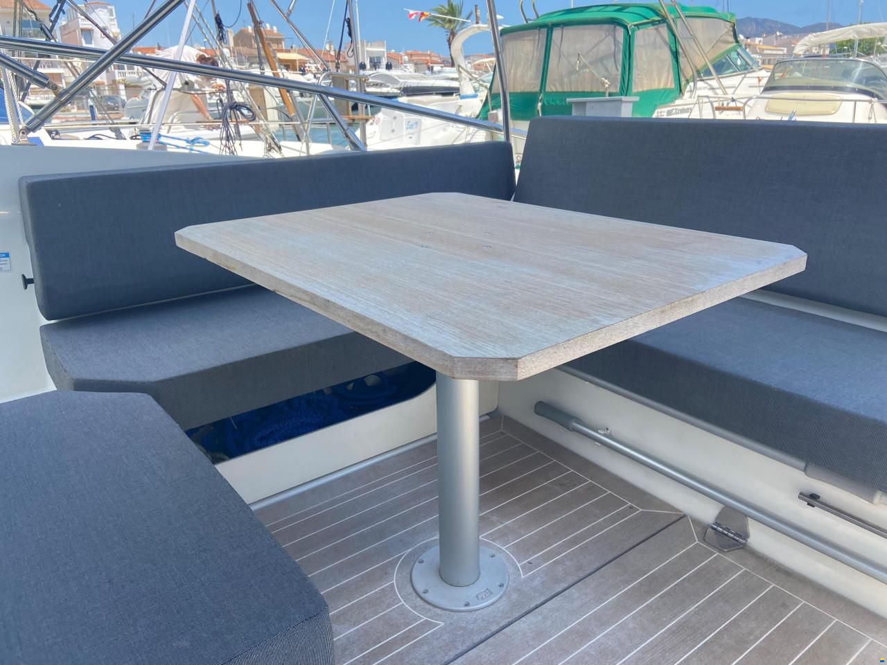 Cranchi Endurance 30
