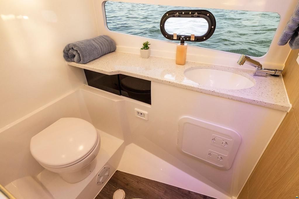 AQUILA 32 Sport