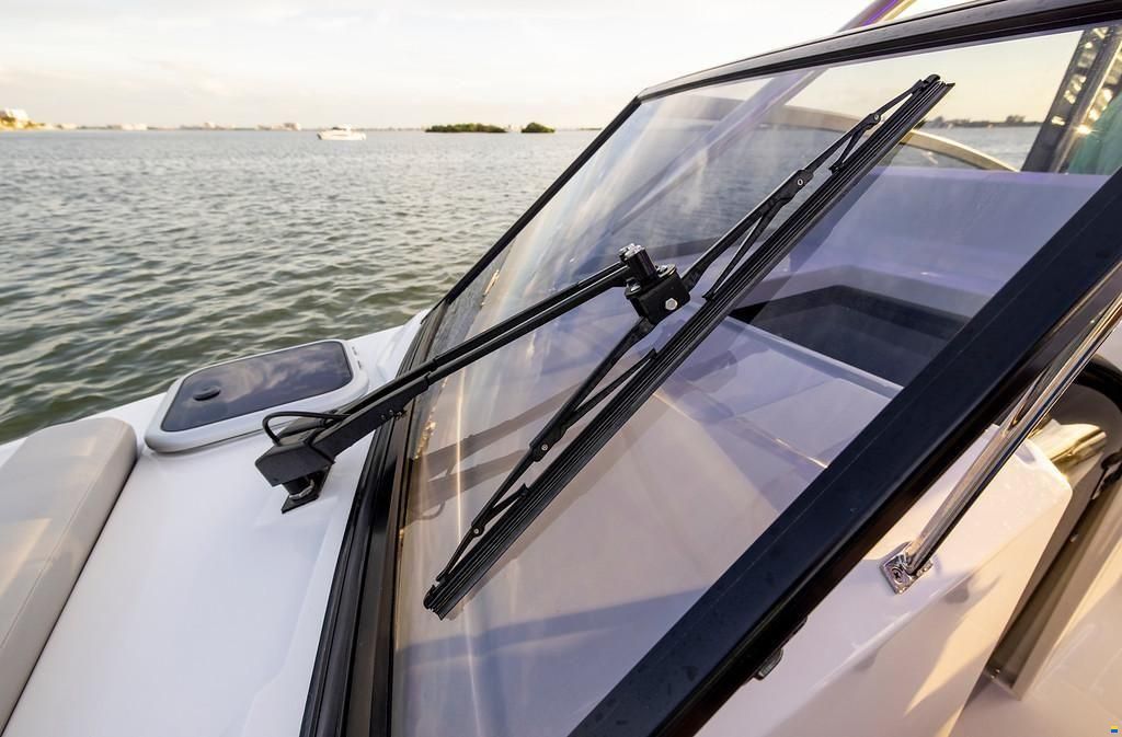 AQUILA 32 Sport