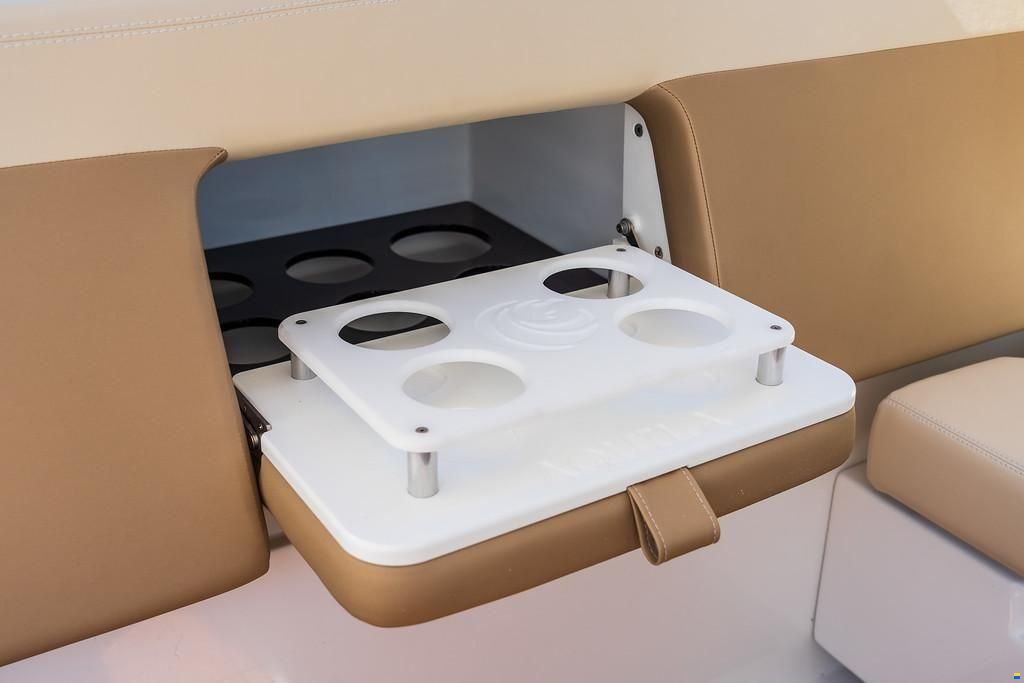 AQUILA 32 Sport