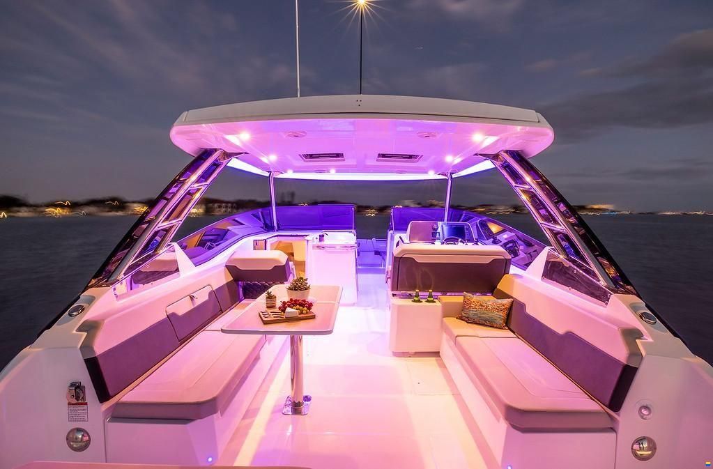 AQUILA 32 Sport