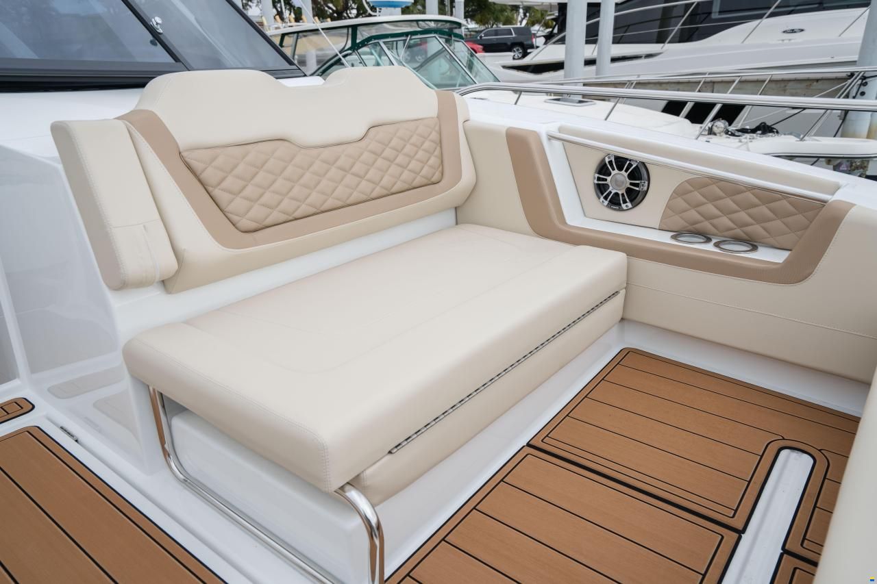 AQUILA 36