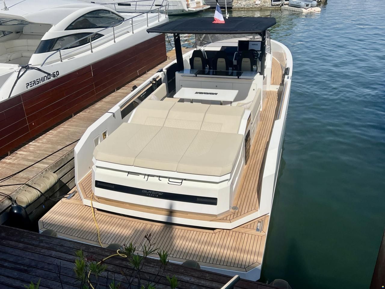 De Antonio D36