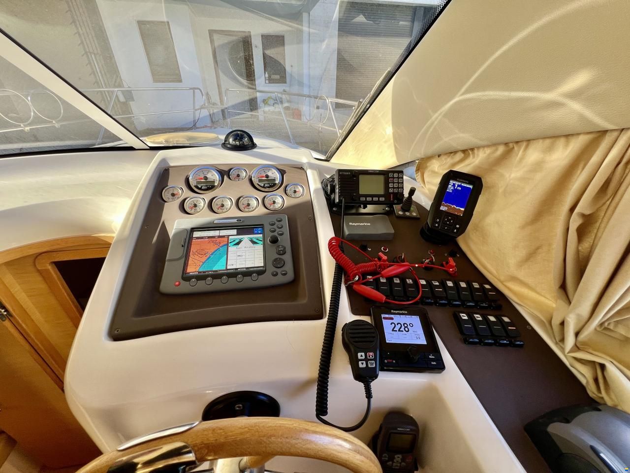 Sessa Dorado 36