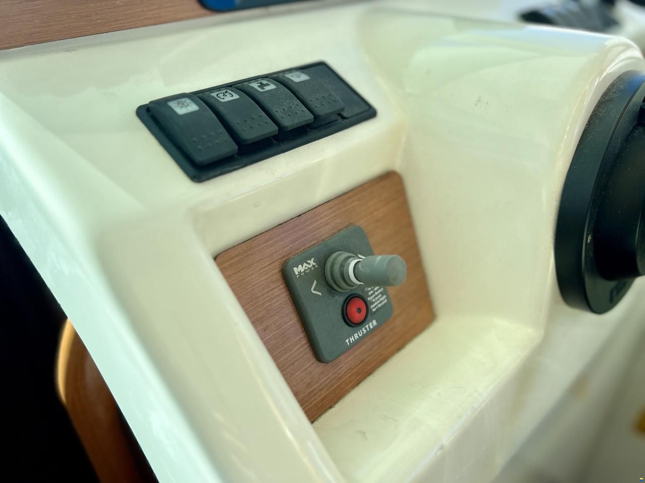 Jeanneau Merry Fisher 925