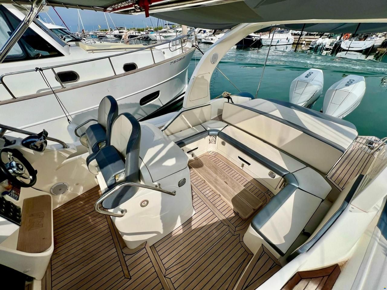 Nuova Jolly Prince 38 Sport Cabin