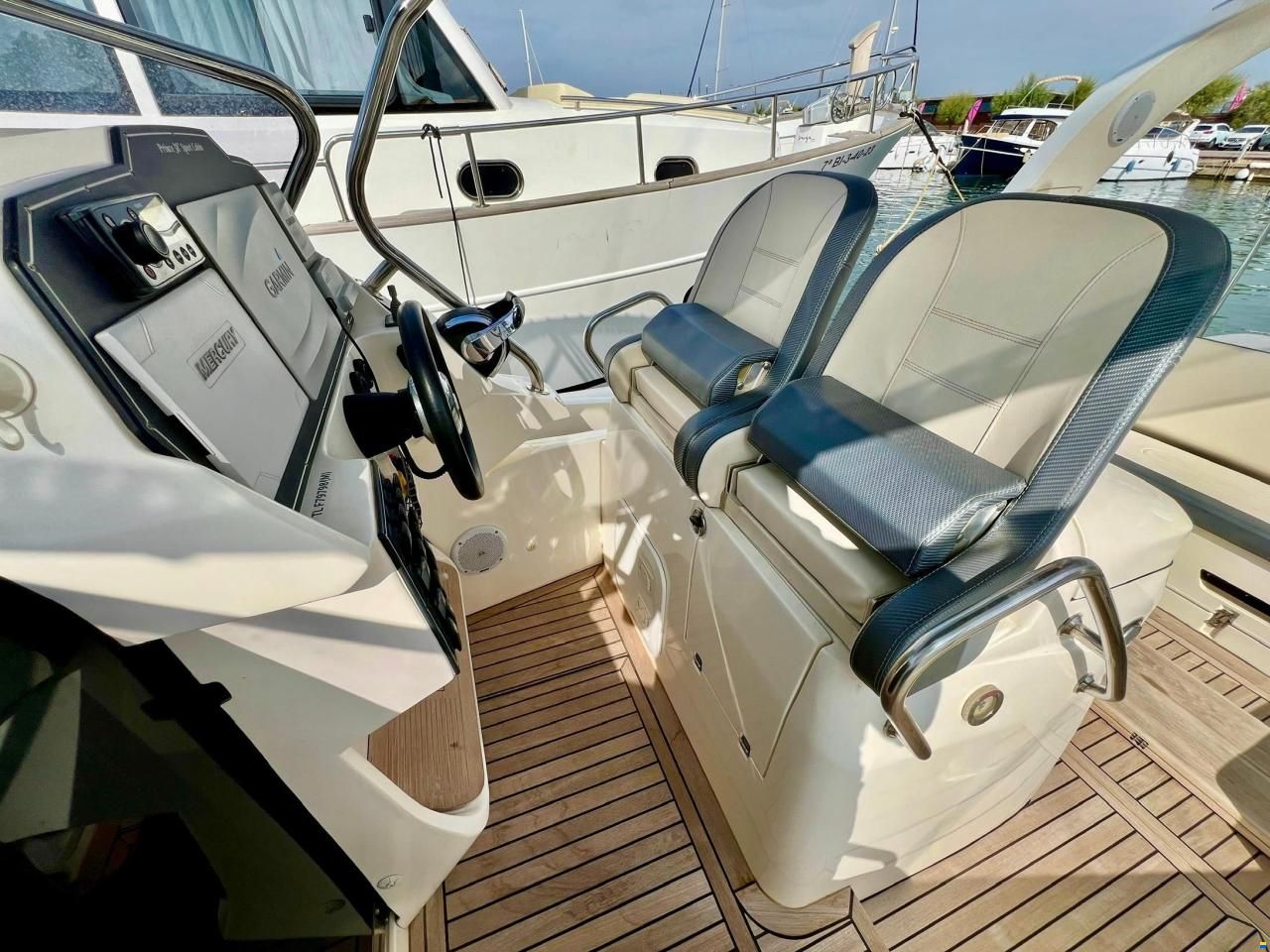 Nuova Jolly Prince 38 Sport Cabin