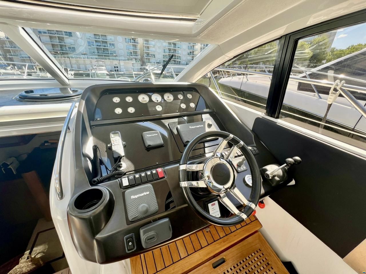 Sunseeker Portofino 47