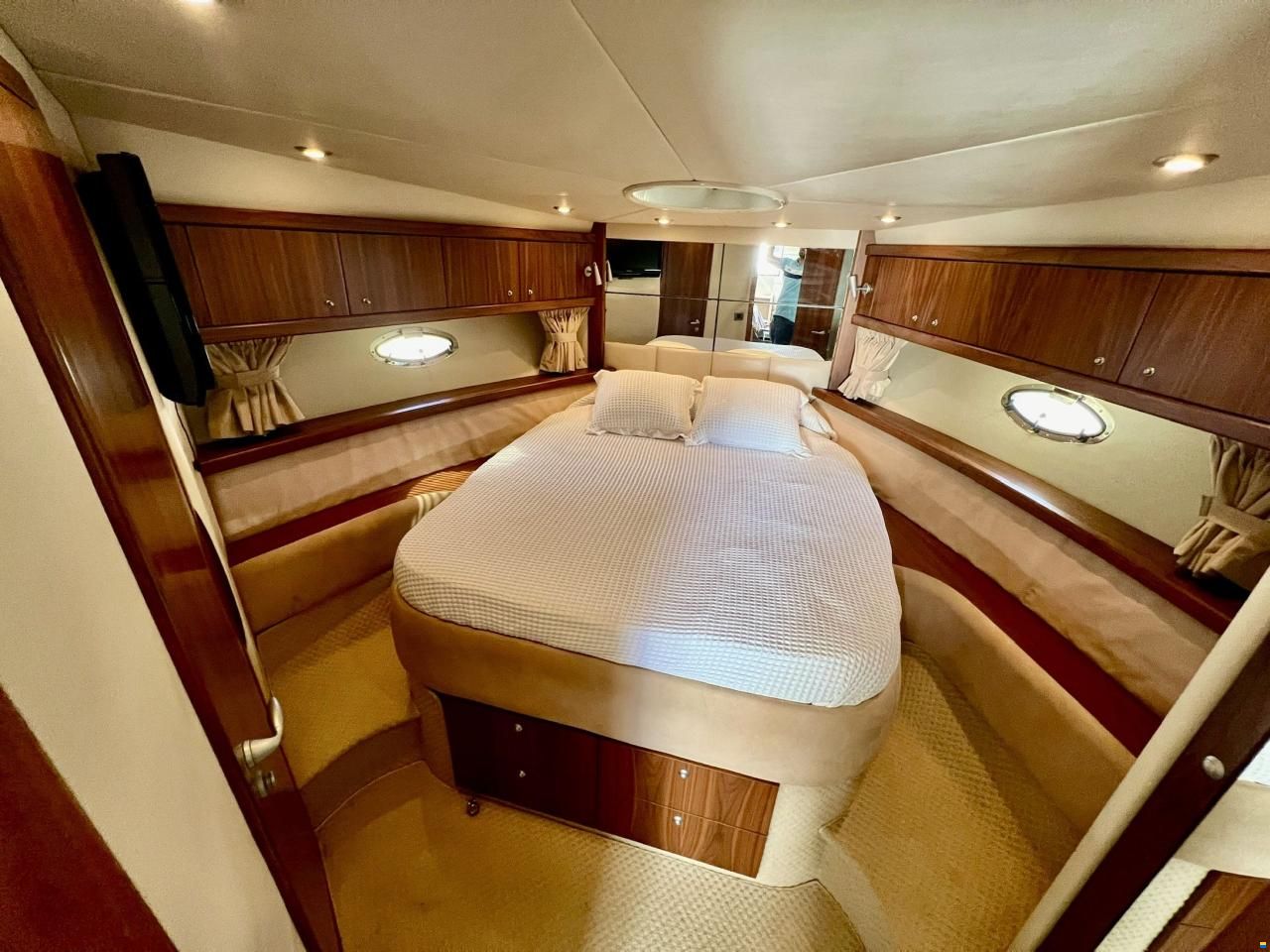 Sunseeker Portofino 47