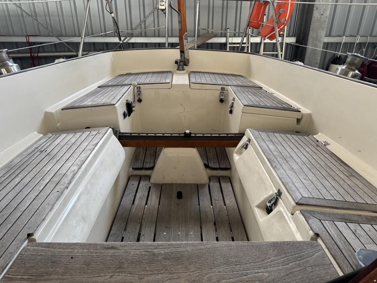 Asmus Hanseat 70