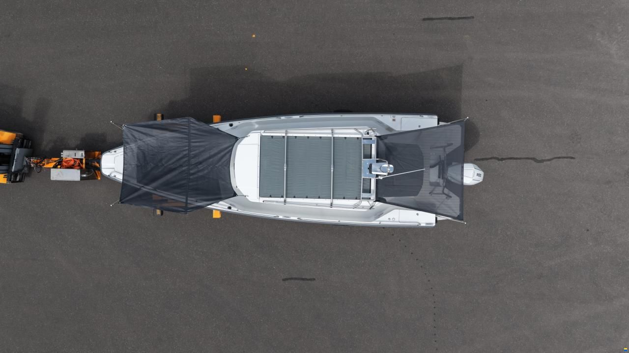 Axopar 28 Cabin