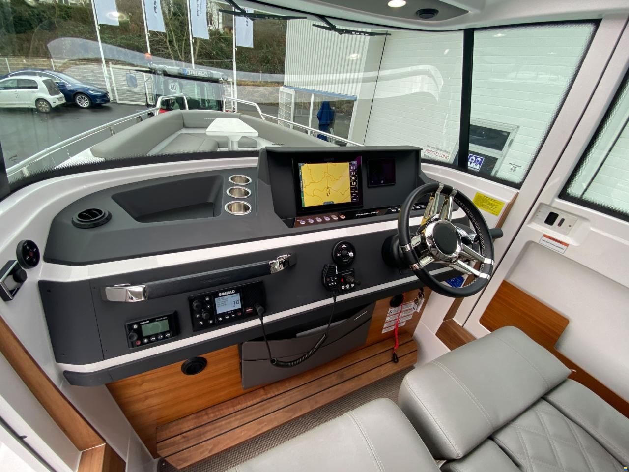 Axopar 28 Cabin