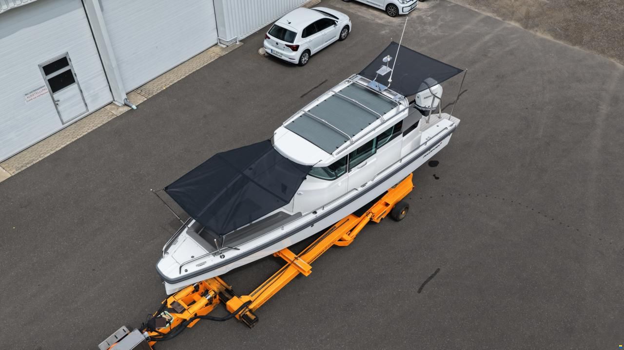 Axopar 28 Cabin