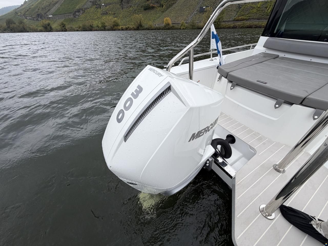 Axopar 28 Cabin