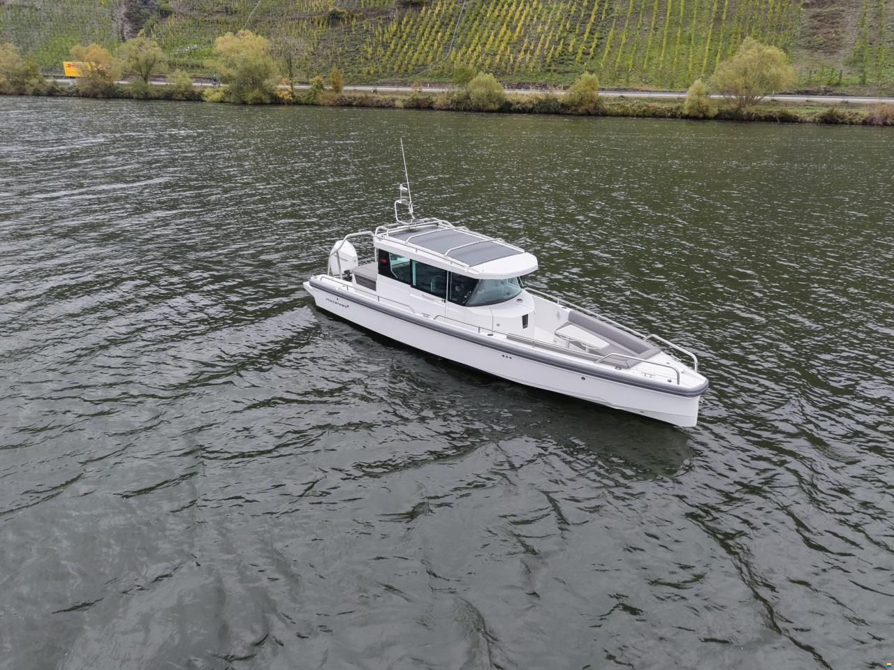 Axopar 28 Cabin