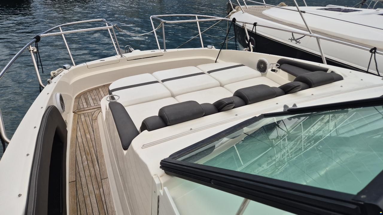 Sea Ray Sundancer 320