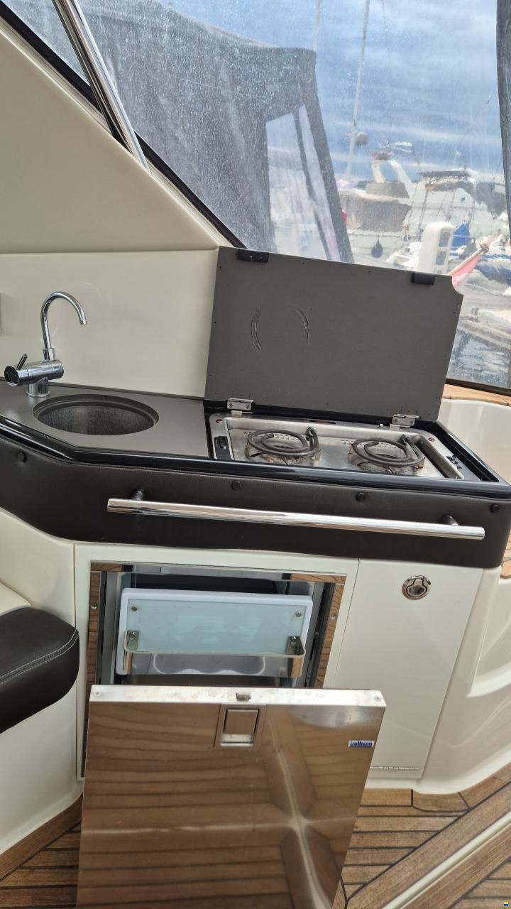 Sea Ray Sundancer 320
