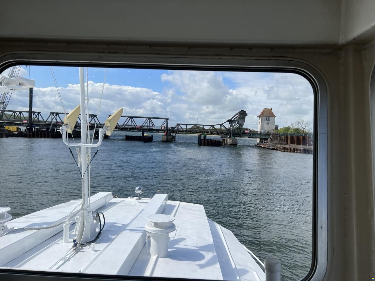 Fahrgastschiff / Hausboot