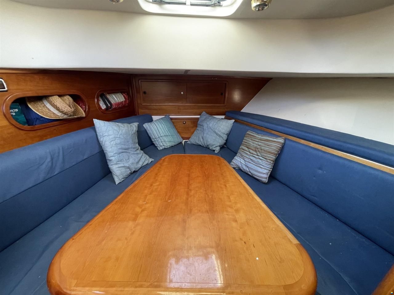 Zeta Group F300 bluetime