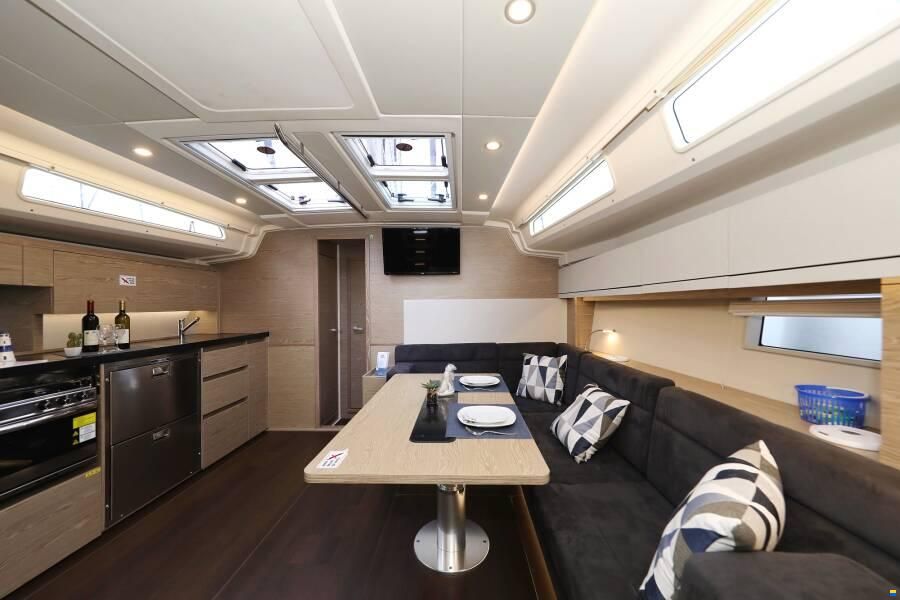 Hanse 508