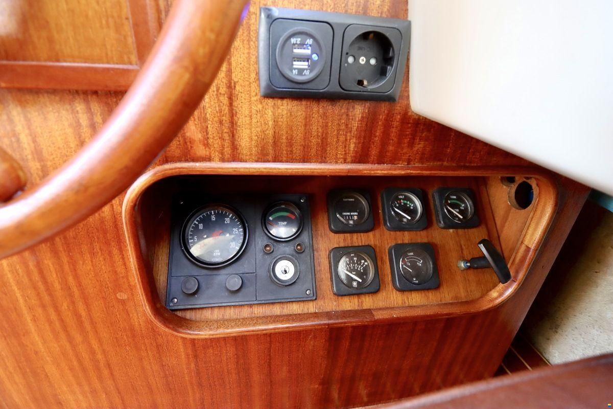 LM 32 Motorsailor