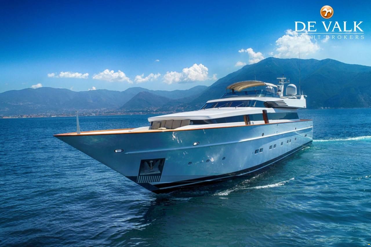 Cantieri di Pisa Akhir 110