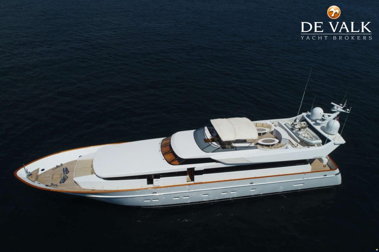 Cantieri di Pisa Akhir 110