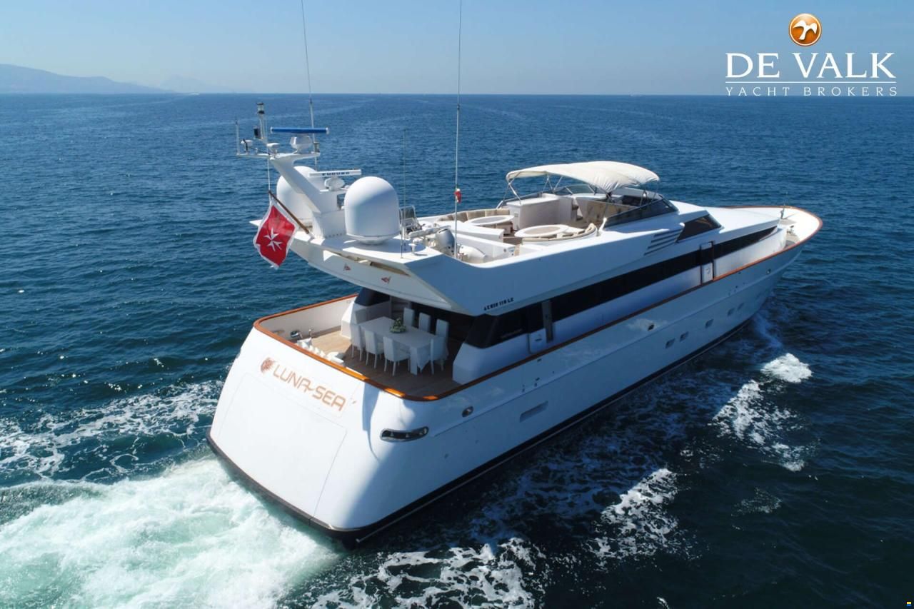 Cantieri di Pisa Akhir 110