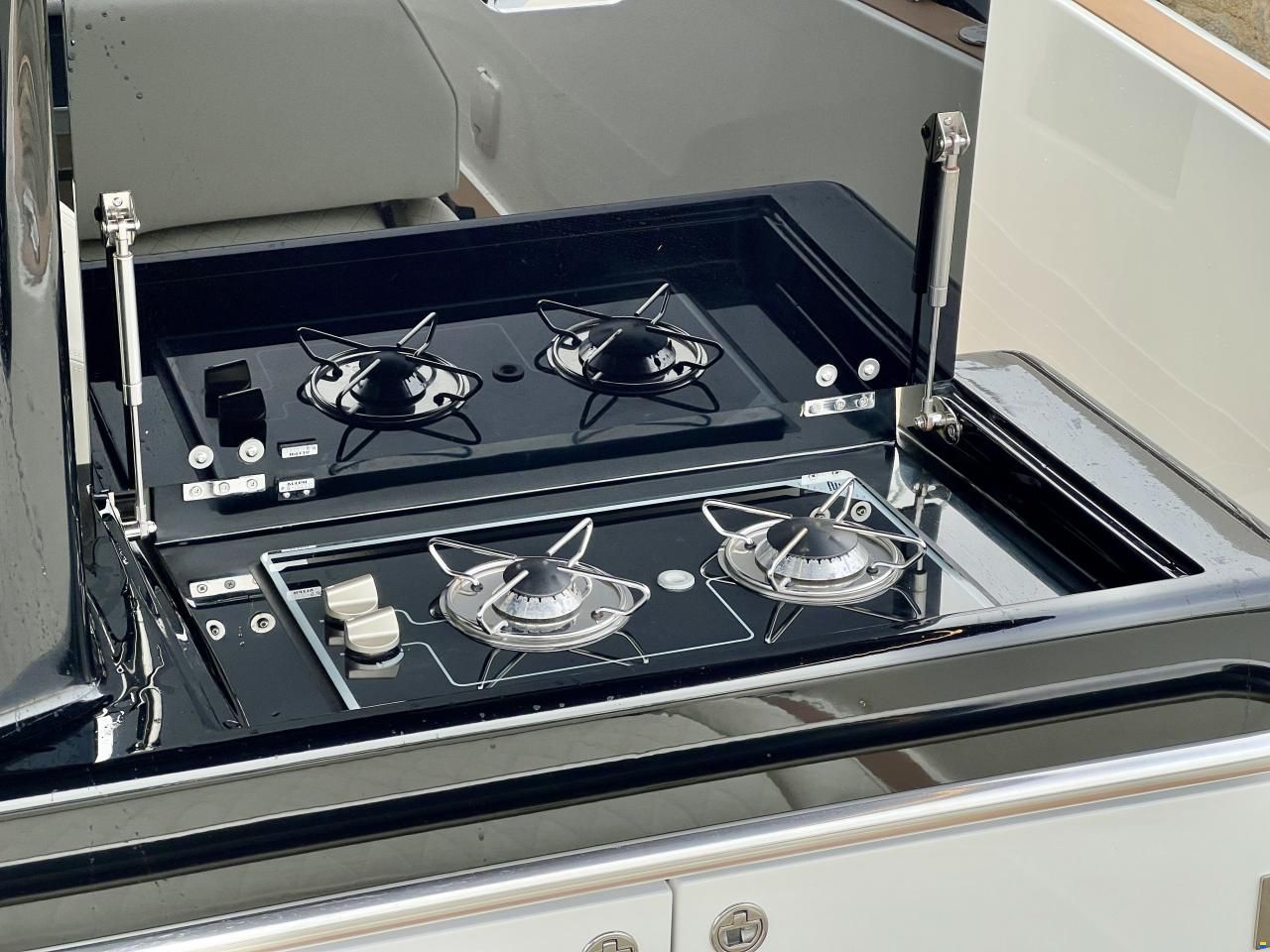 Solaris Power 40 Open