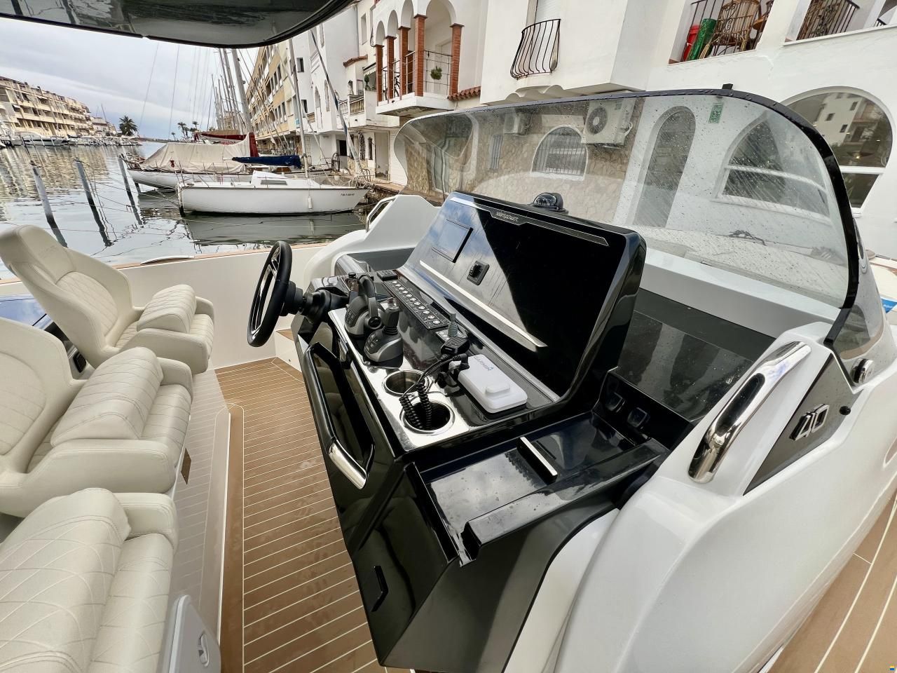 Solaris Power 40 Open