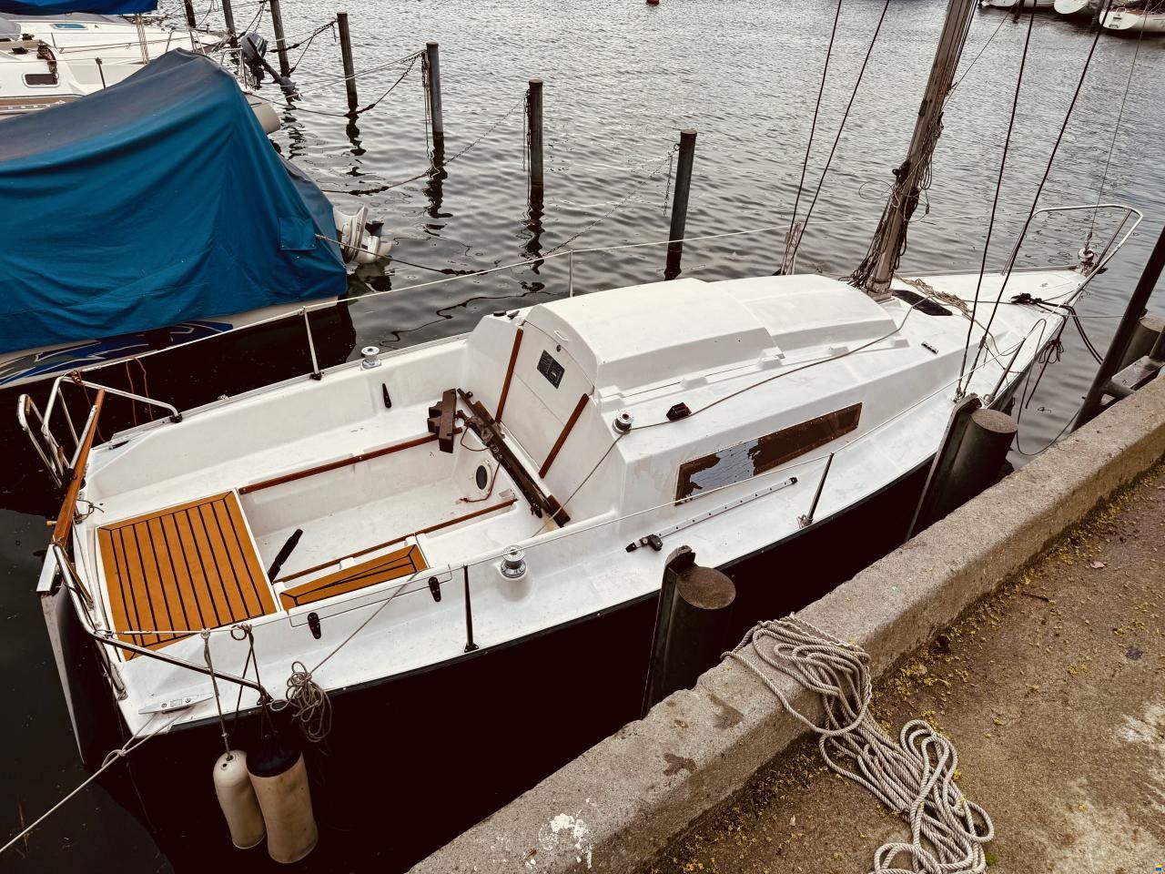 Beneteau First 24