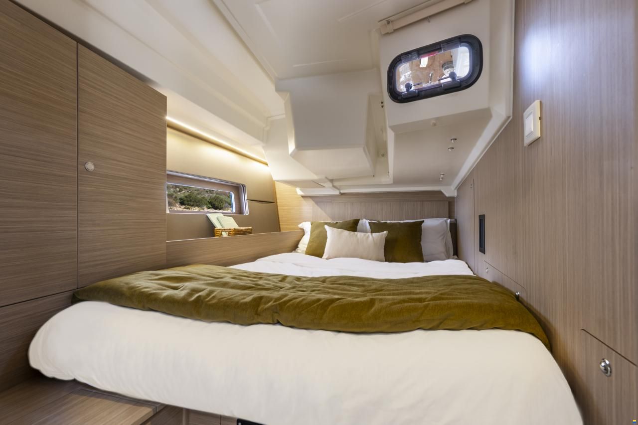 Beneteau Oceanis 47