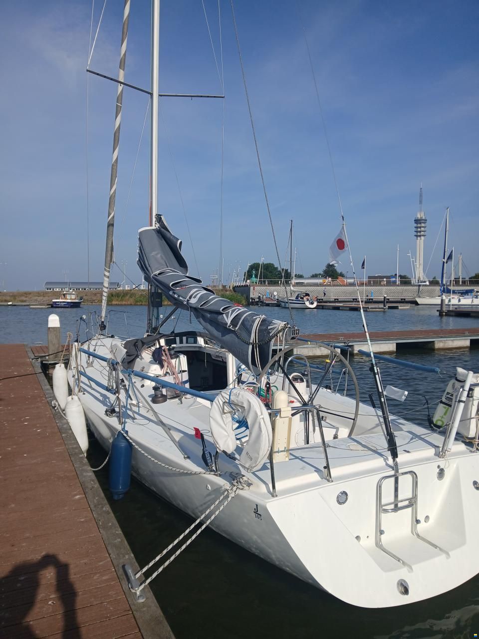 J Boats J105
