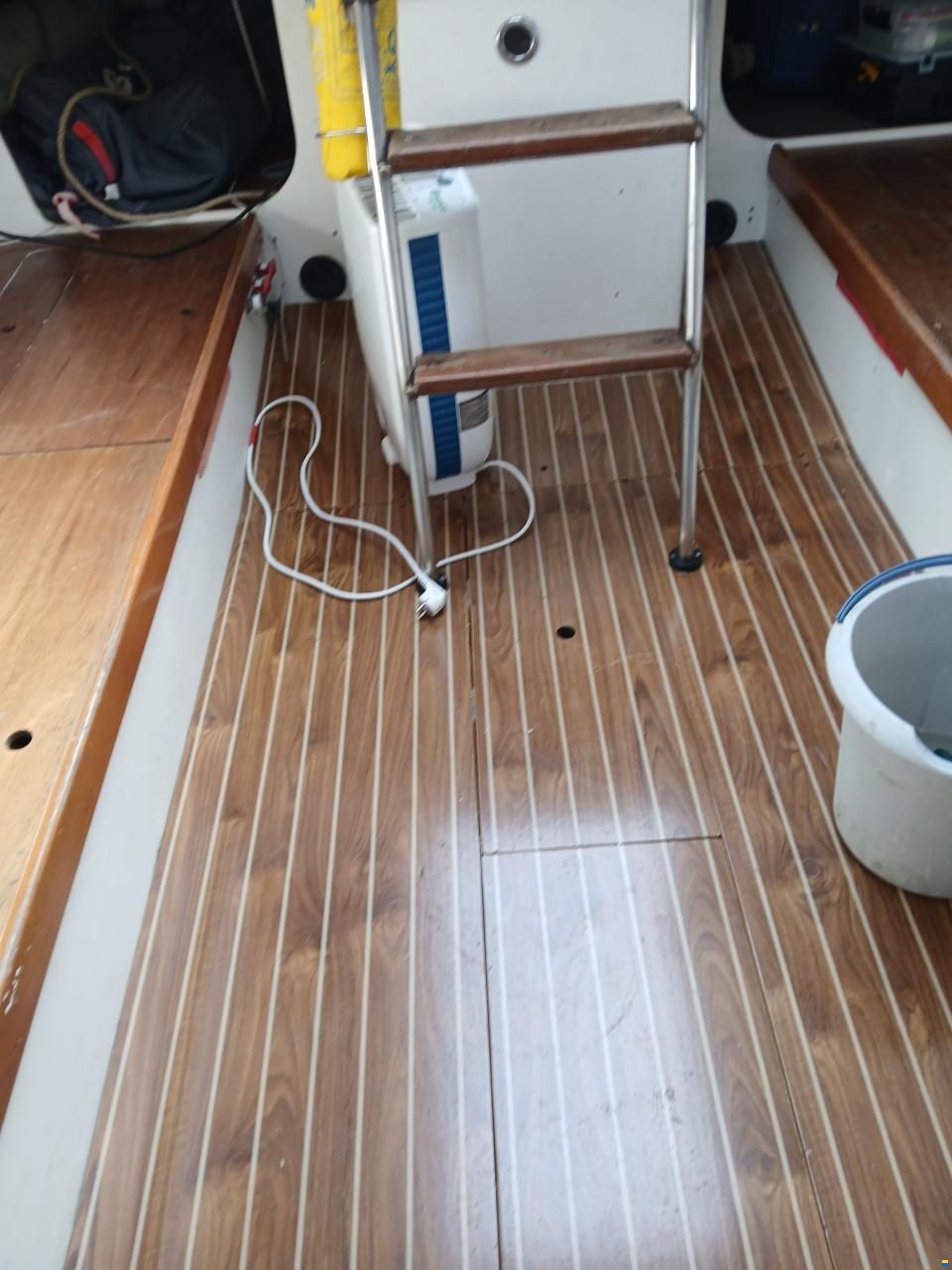 J Boats J105