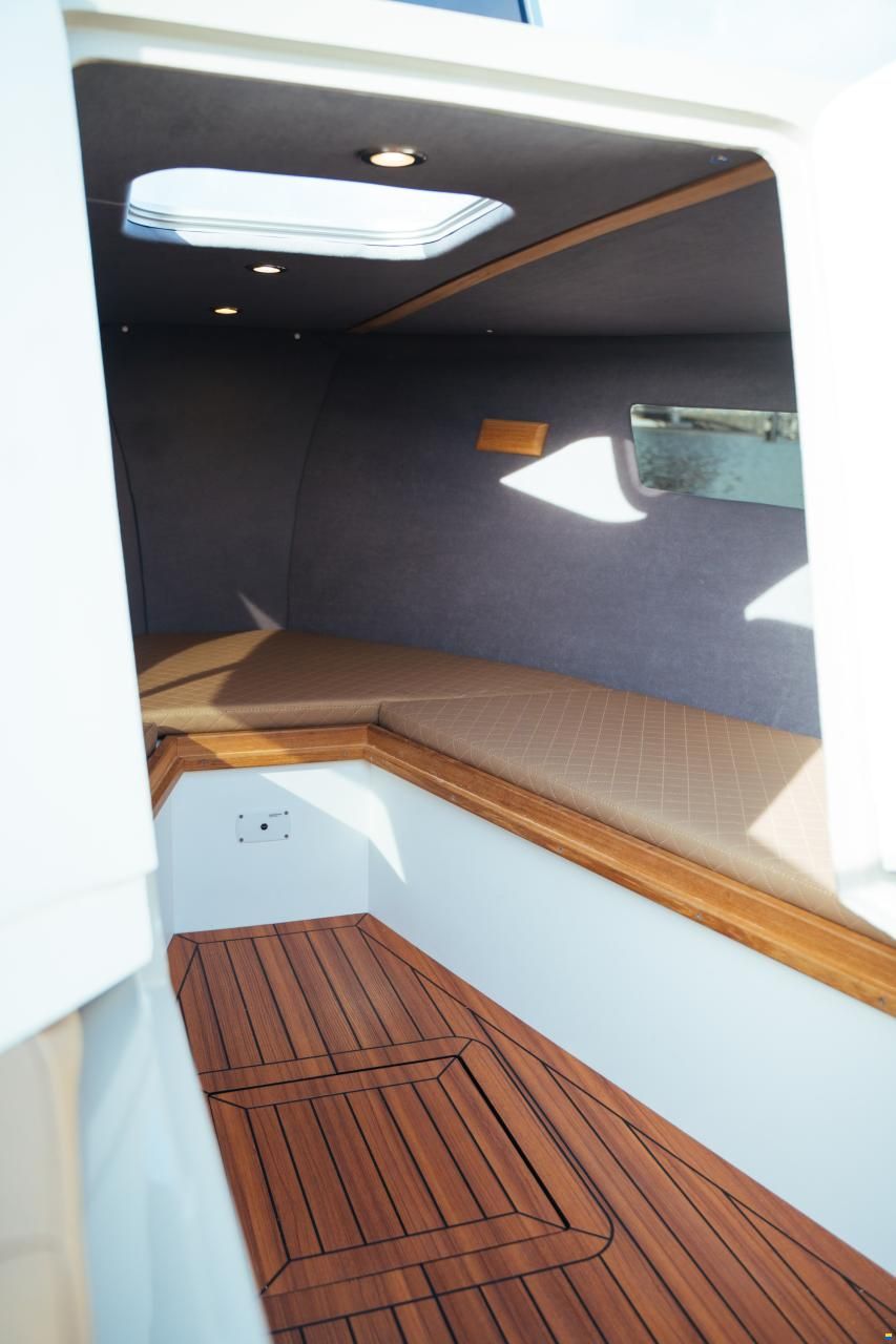 Lifestyle Marine 818 Cabin