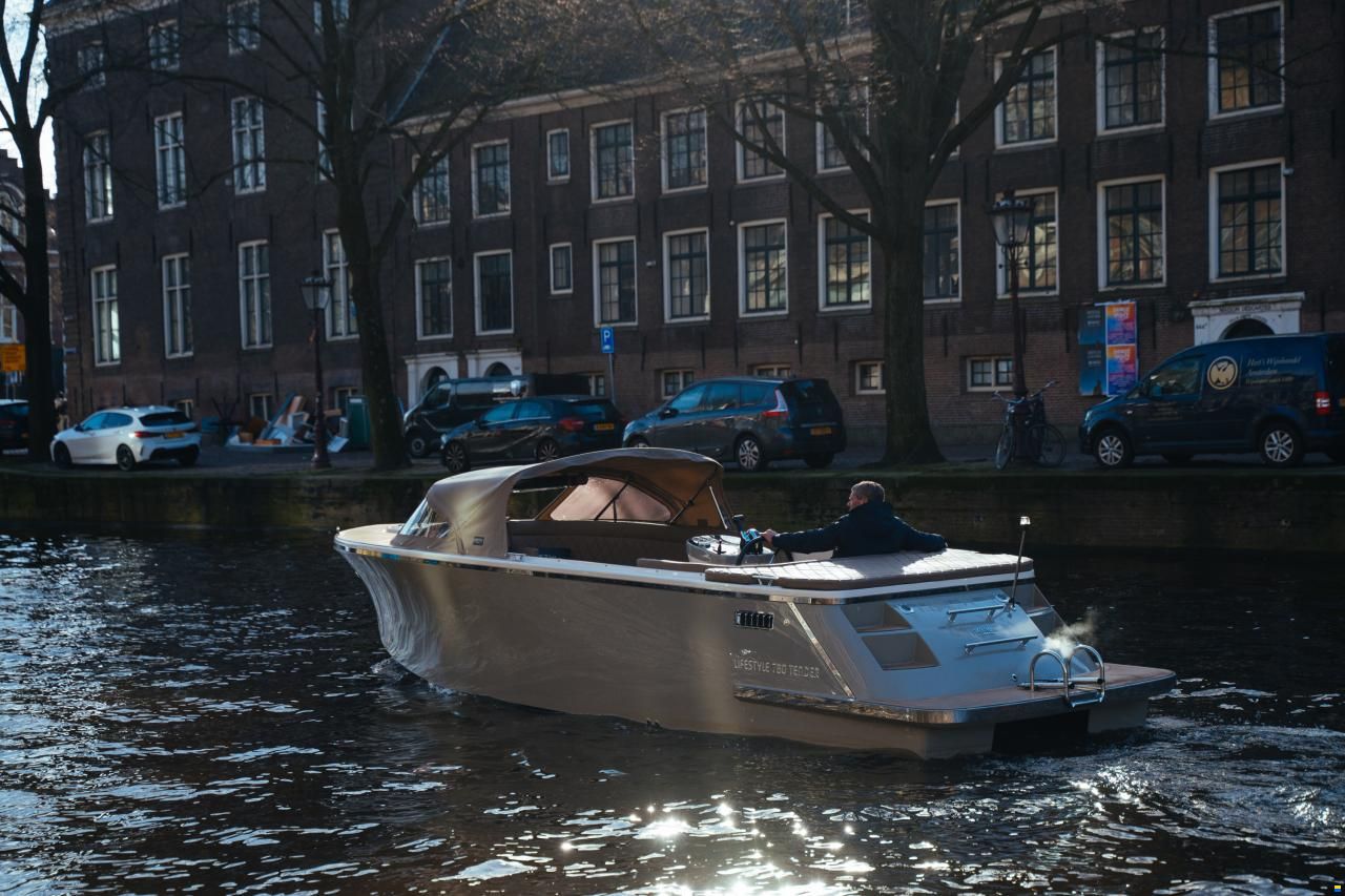 Lifestyle Marine 780 Tender