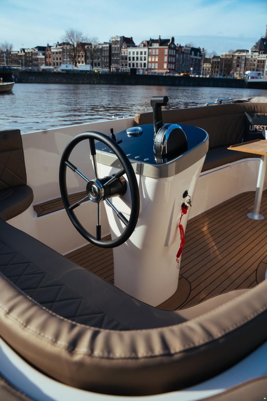 Lifestyle Marine 780 Tender