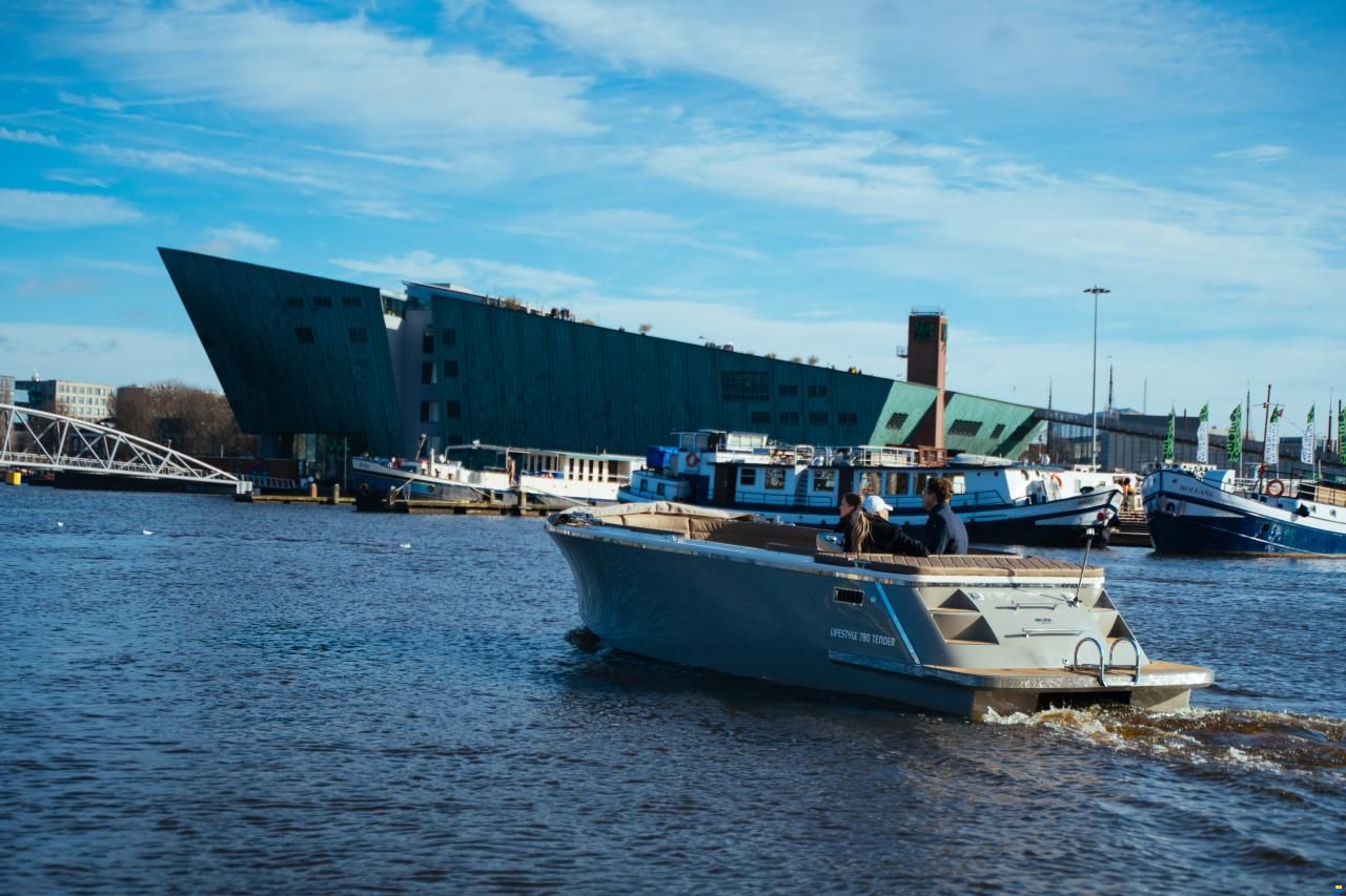 Lifestyle Marine 780 Tender